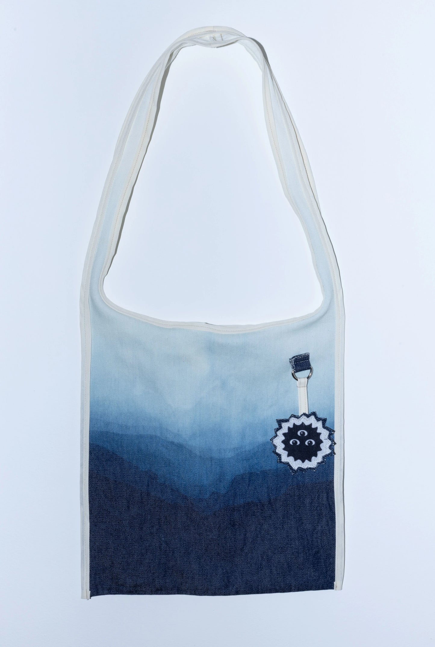Denim bleach tote bag mar